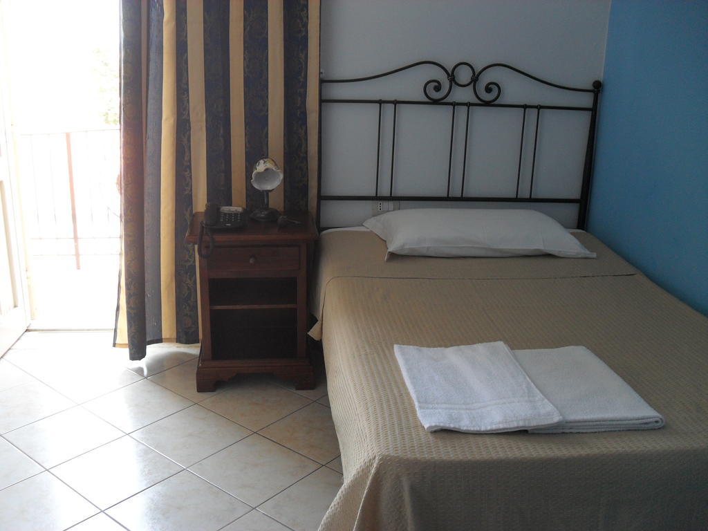 Hotel Piro Torrenova  Δωμάτιο φωτογραφία